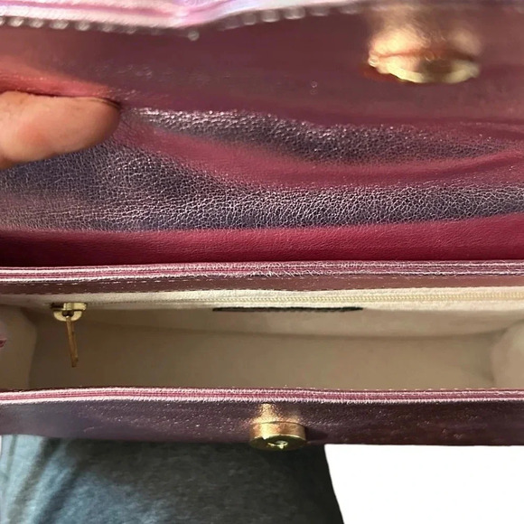 Liselle Kiss Convertible Clutch Metallic Pink - Picture 8 of 11